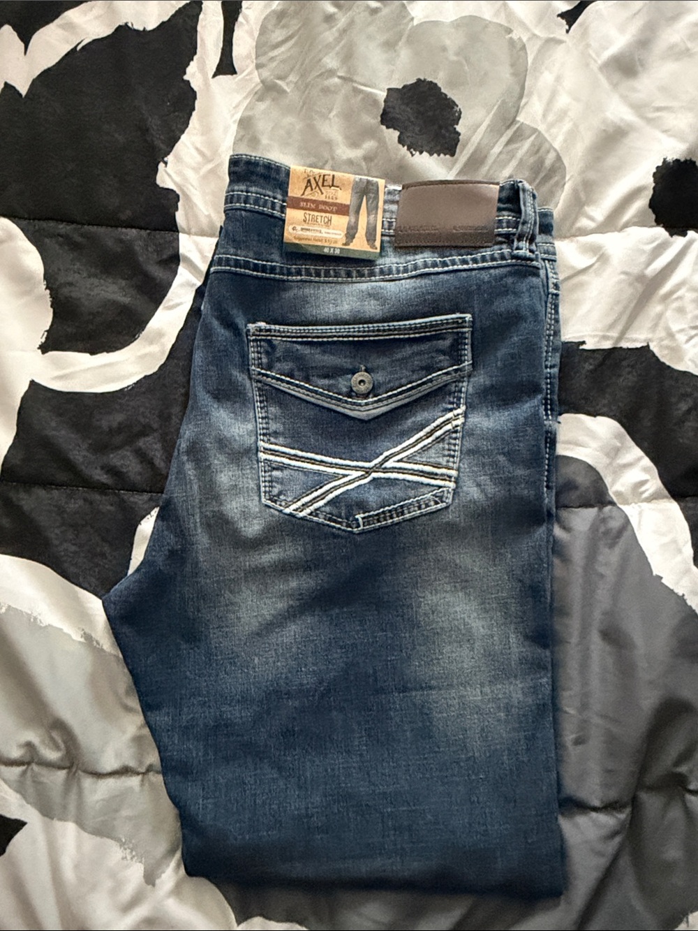 AXEL Men's Bootcut Jeans in Dark Blue Wash